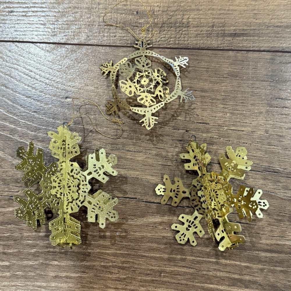 Bradford Christmas‎ Ornament 1984 Snowflake Vintage Gold Filigree Metal 3-D X3